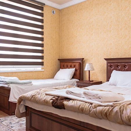 Major Guest House Fergana Exterior foto